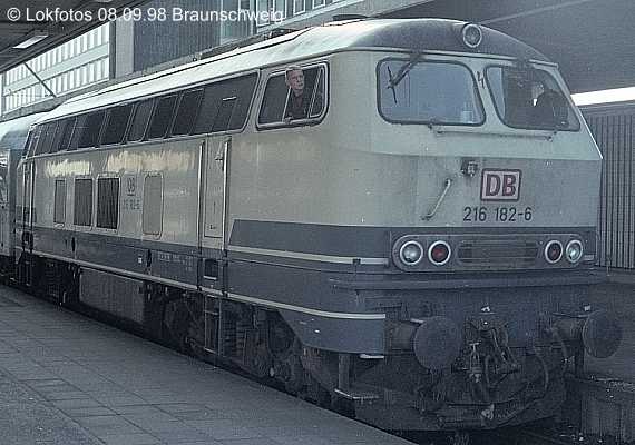 Kein weiteres Foto der Lok 182 vorhanden